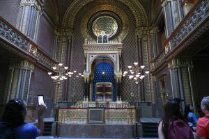 Spanish-Synagogue-inside